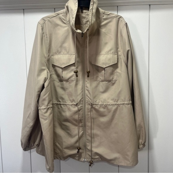 LL Cool J Women’s Light Full Zip With Crowl Neck Tan Jacket 2x - Picture 1 of 3